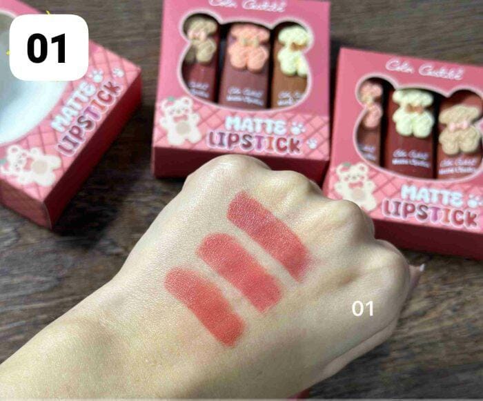 Castle pigmented lipsticks pack of 3 Colours