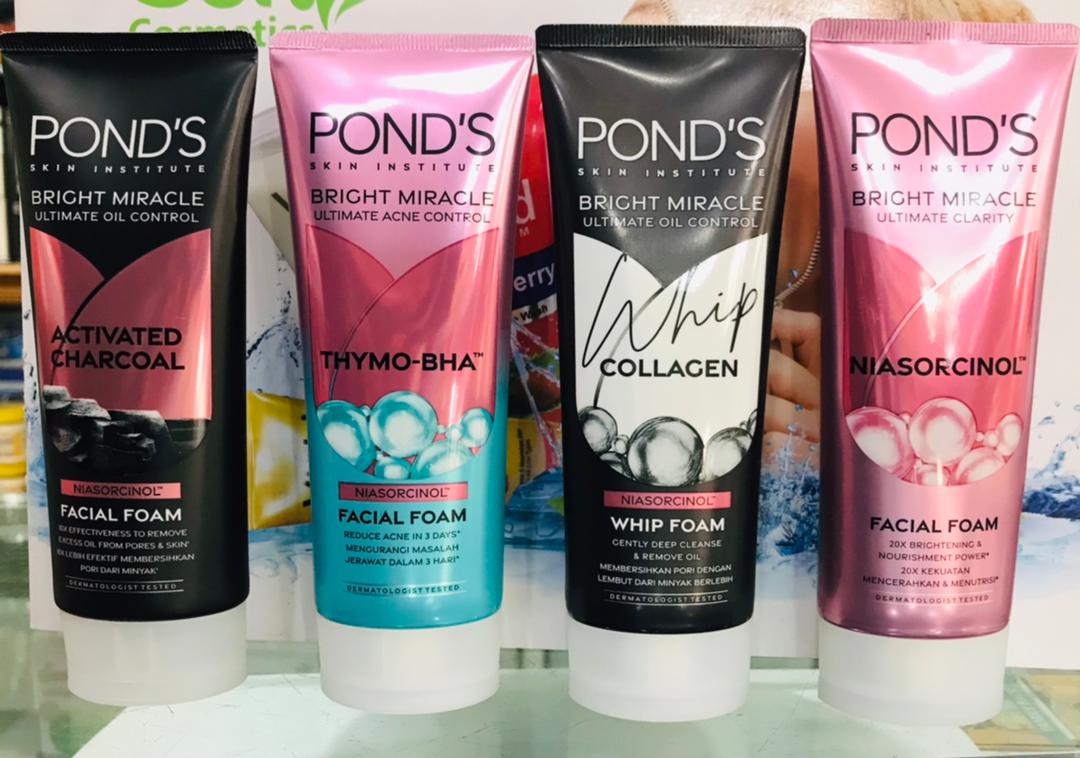 POND’S Charcoal Facial Foam